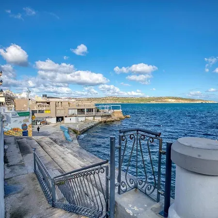 Gillieru - Sea Views Of St Paul's Islands By Solea 아파트 *